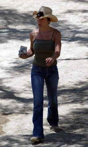 Alyssa-Milano-J--27-.jpg