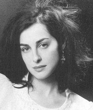 Amira-Casar--07-.jpg