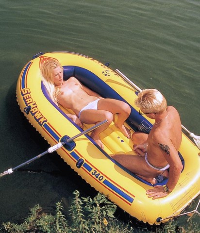Camilla-Krabbe-aka-Linda-Blonde-Duo-in-a-yellow-boat--10-.jpg