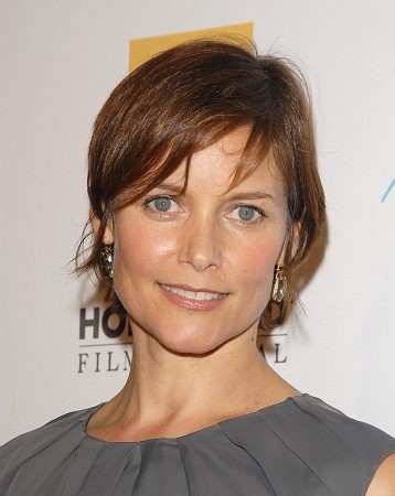 Carey-Lowell--04-.jpg