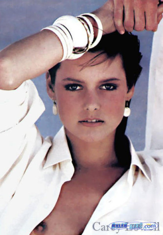 Carey-Lowell--07-.jpg