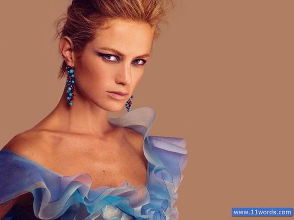 Carolyn-Murphy--18-.jpg