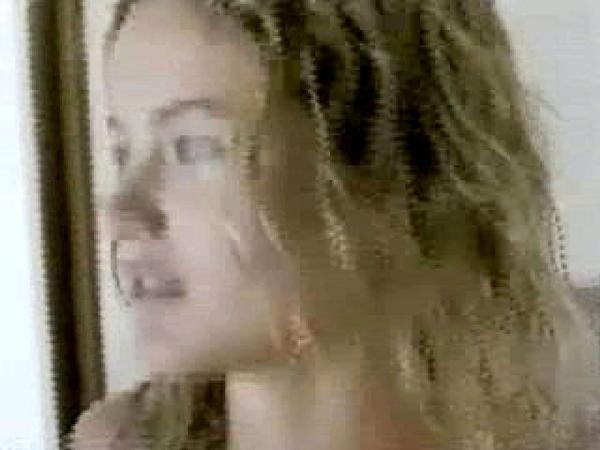 Carolyn-Murphy-Vidcaps-stolen-video--16-.jpg