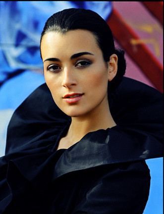 Cote-de-Pablo-sexy--18-.jpg