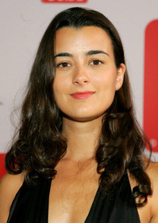 Cote-de-Pablo-sexy--25-.jpg
