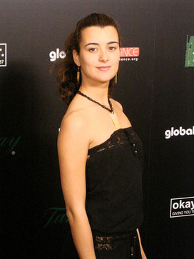 Cote-de-Pablo-sexy--49-.jpg