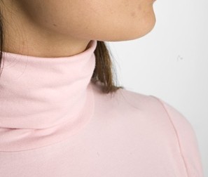 E-en-sous-pull-rose.jpg