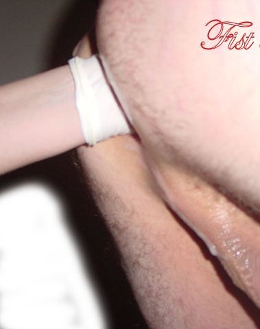 fist-moi.JPG