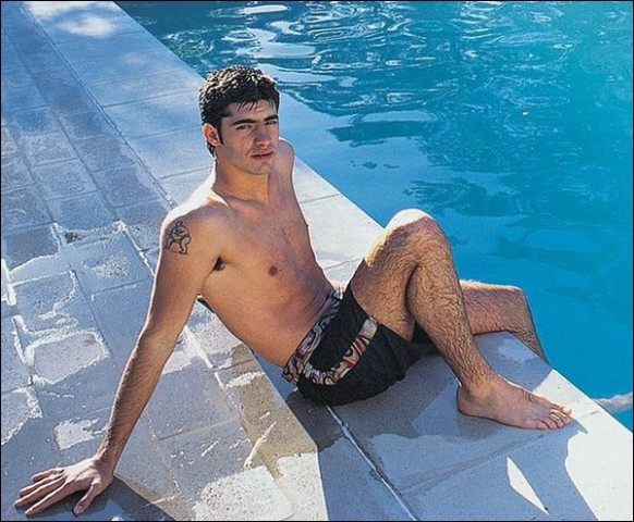 poolside097.jpg