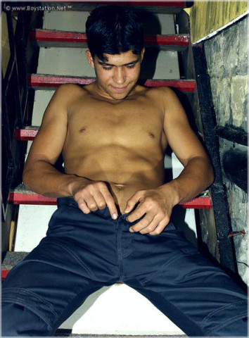 03b001a-ali_006.jpg