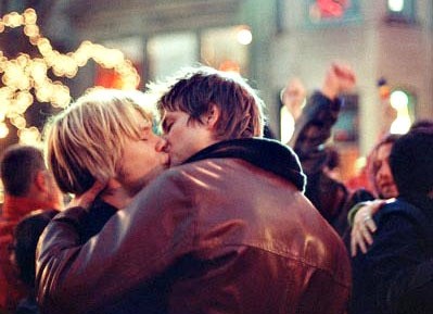 queer_as_folk_justin_brian_kiss_399.jpg