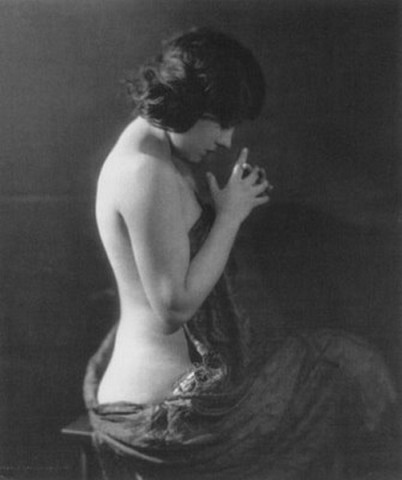 Gloria-Swanson-1919