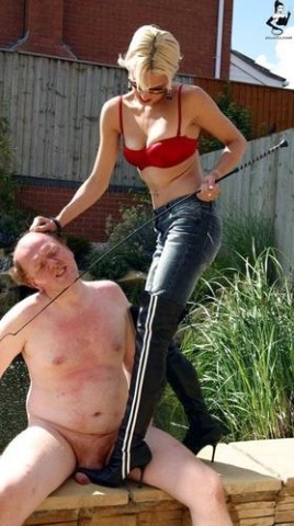femdom03.jpg