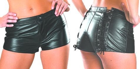 Short cuir