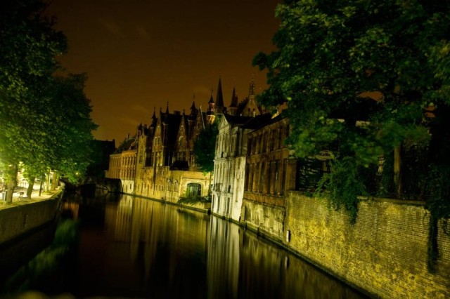 In_Brugges_by_dogeatdog5.jpg