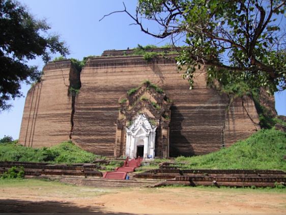 Mandalay-forteresse-de-Mingun.png