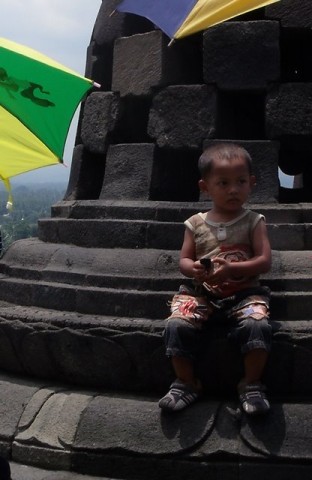 Borobudur--L-assise.jpg