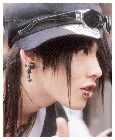 miyavi__sexy_much_by_Jeri_Kun.jpg