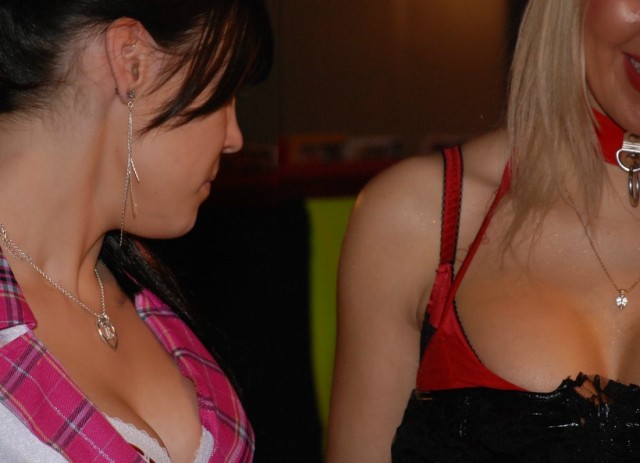 Erotica-07Rd-Stras-Erog.jpg