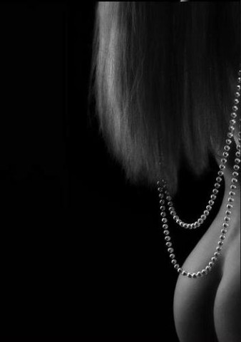 Erog-Girl-BW-11.jpg