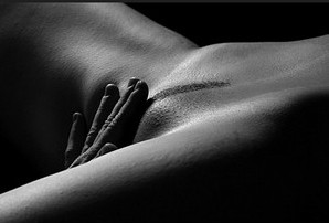 Erog-Girl-BW-18.jpg