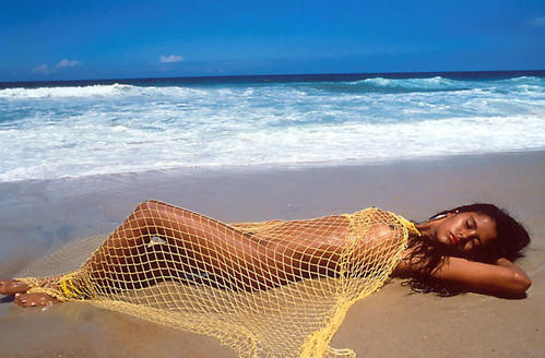 Girls-Beach-004.jpg