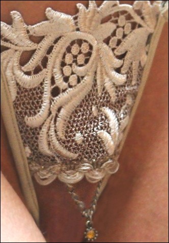 Mini-string ouvert Lola Luna Sahara03