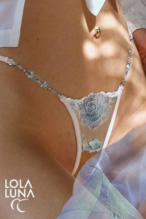 Lola-Luna-07-Lingerie.jpg