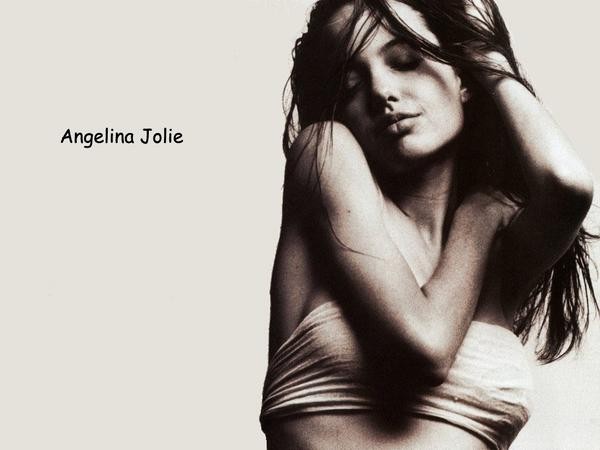 73-girl_angelina_jolie.jpg