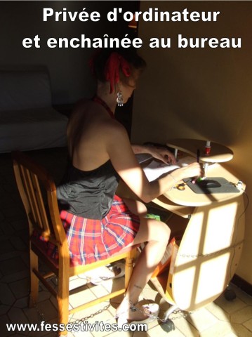 Etudiante fessée canne couche
