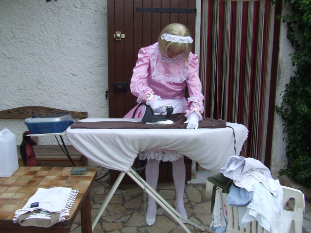 Sissy chasteté 1.jpg