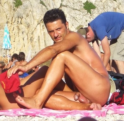 naturistes---la-plage14.jpg