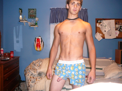 oops-i-am-naked-over-the-internet01.png