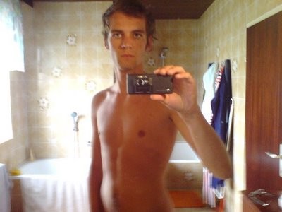 young-man-flash01.jpg