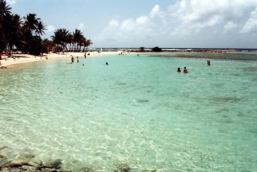 PLAGE-ST-ANNE-CLUB-MED-2.jpg