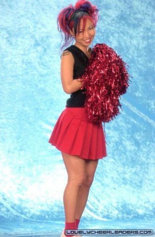 pompomgirls-i01.jpg