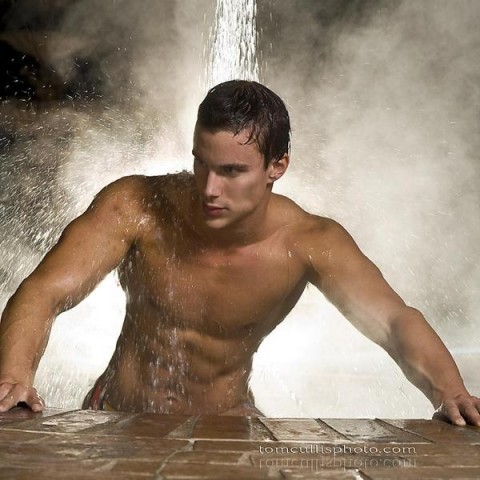 tomcullis-2B-4-.jpg