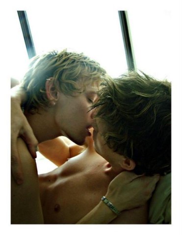 kisses_boypost_com8.jpg