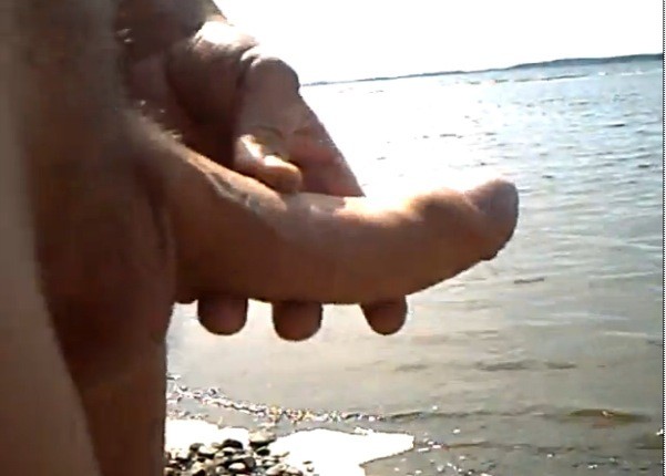 Grosse bite en exhib
