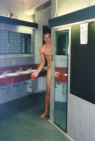 22-rog.jpg