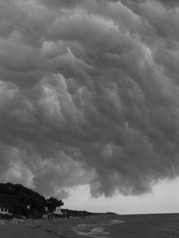 Le ciel est en colère en Corse des fois...