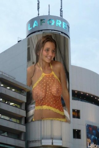 Christina_Modeltenuemegahotttt.jpg