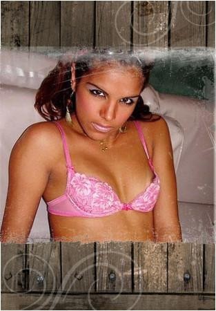 FABIANE-SPEARSsoutifrose1.jpg