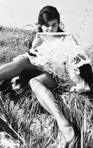 petticoat-pinup-May-2004.jpg
