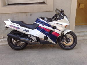 1-CBR-1000-F.jpg