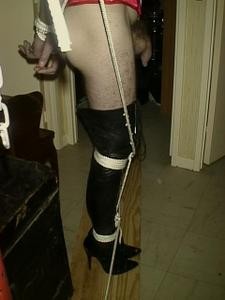 jc-2-me-Profil-droit-jambes.jpg