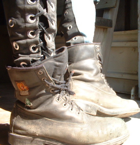 BOOTS-1F0012.jpg