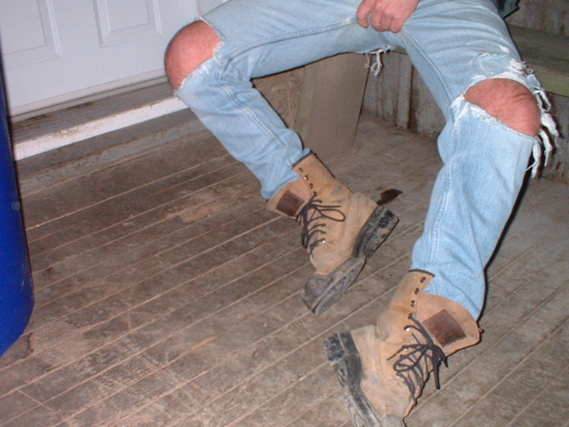 BOOTS-1F559.jpg