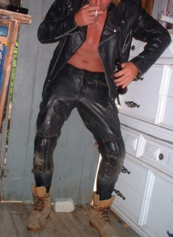 BOOTS-7F0007.jpg