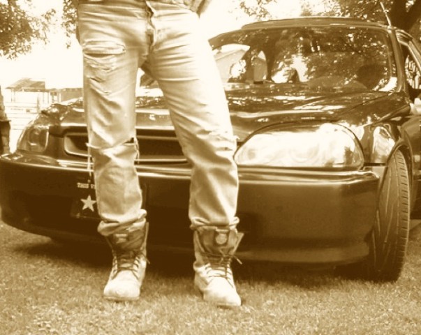 BOOTS-8F0007b.jpg